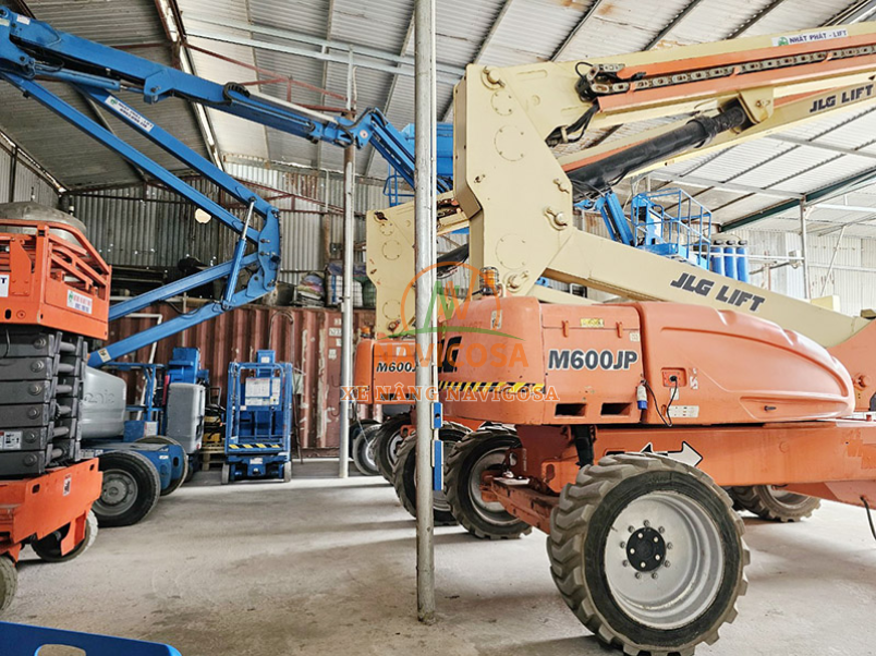 cam ket dich vu xe nang nguoi tai KCN VSIP 1, 2, 3