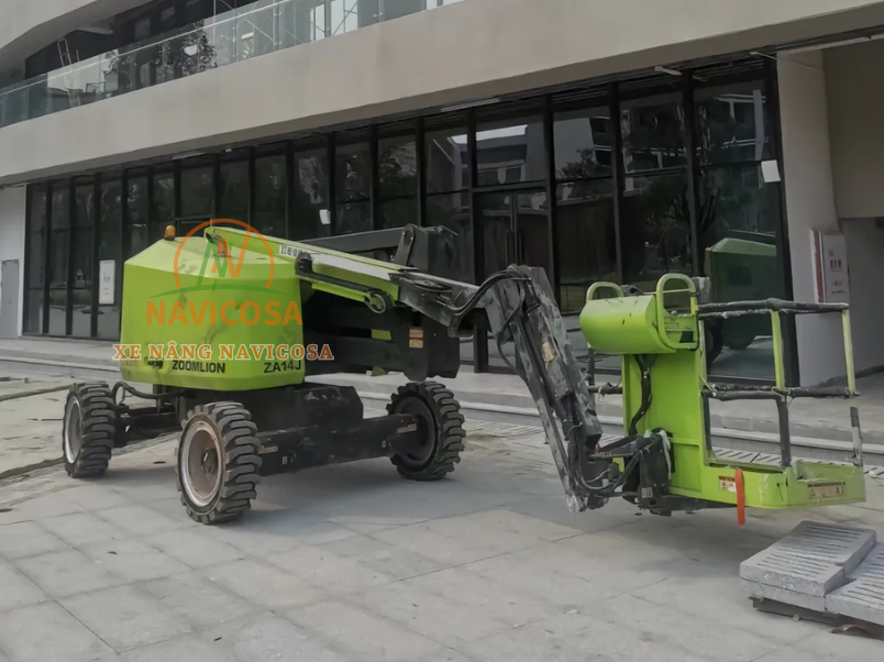 cho thue xe nang nguoi tai KCN Tan Thoi Hiep uy tin chat luong