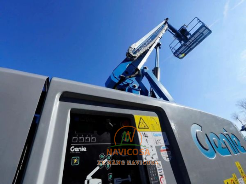 Hien tuong xe nang nguoi bi nang lai va ket thuoc lai