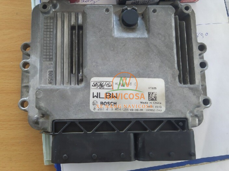 Hop ECU xe nang nguoi la gi